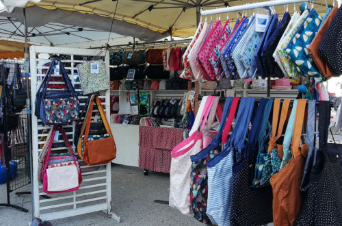 une matinée sur le stand ppmc du marché de quiberon